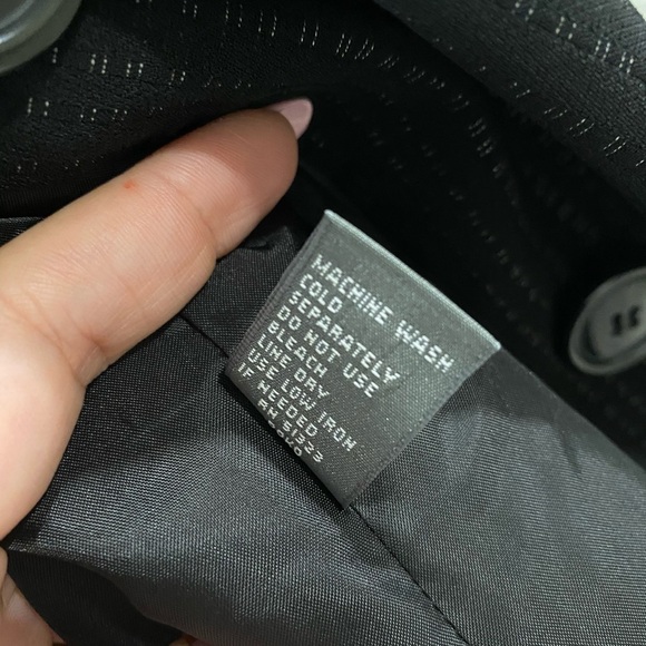 𝅺JOSEPHINE Chaus black blazer. NWT. Size 8 - Picture 2 of 5